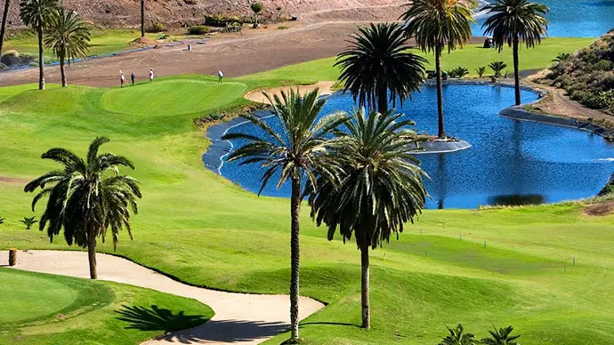 Spain golf courses - El Cortijo Club de Campo - Photo 4
