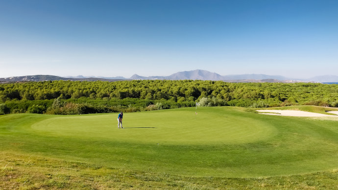 Spain golf holidays - Alcaidesa Heathland Golf