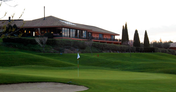 Spain golf courses - Torremirona Golf Course - Photo 2