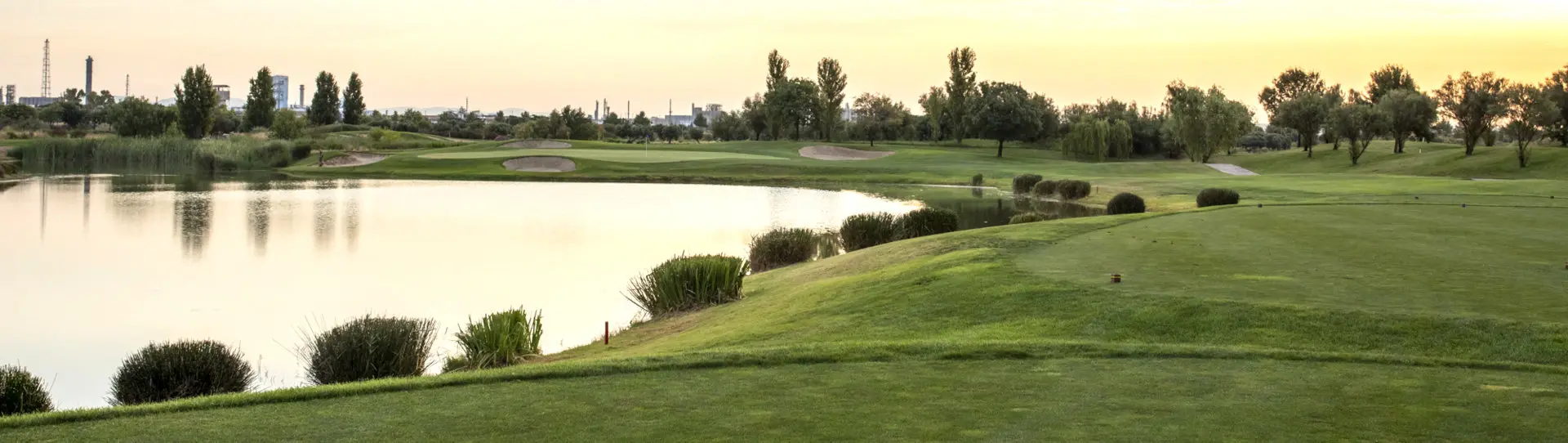 Spain golf courses - Infinitum Lakes (Ex Lumine) - Photo 3
