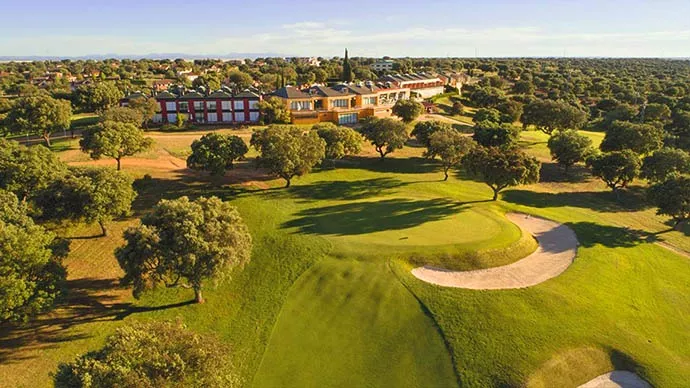 Spain golf courses - Villamayor Golf Course - Photo 5